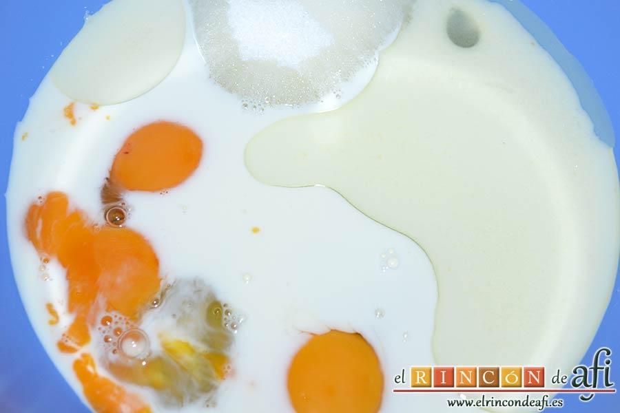 Rosquillas, añadir el azúcar, el anís, el aceite de girasol e ir batiendo