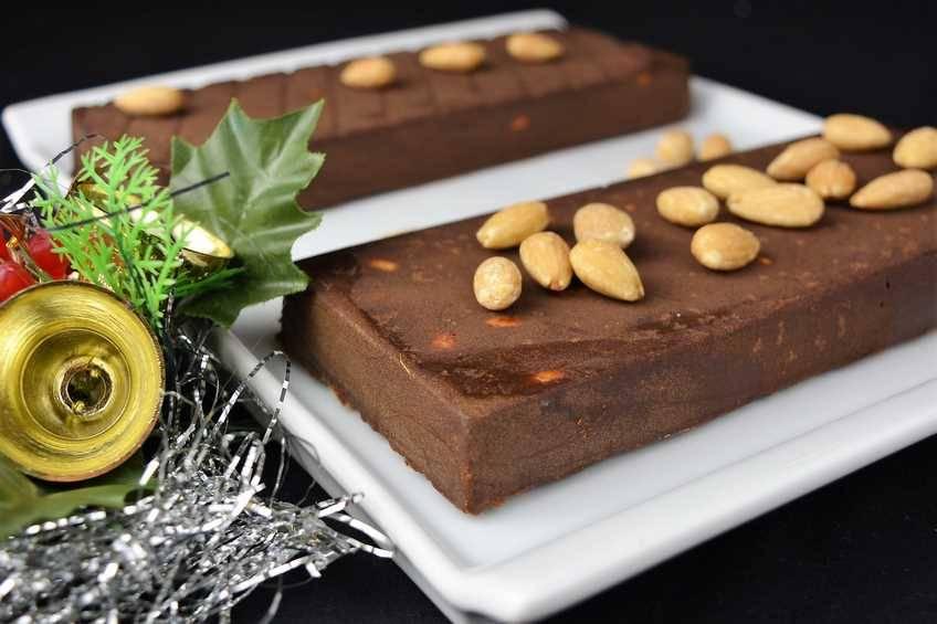 turron-de-chocolate-trufado-con-almendras.jpg