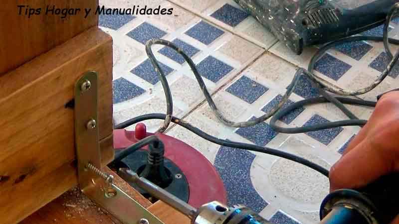 Cómo hacer un sofá fácil con palets