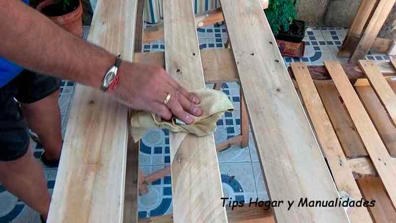 Cómo hacer un sofá fácil con palets