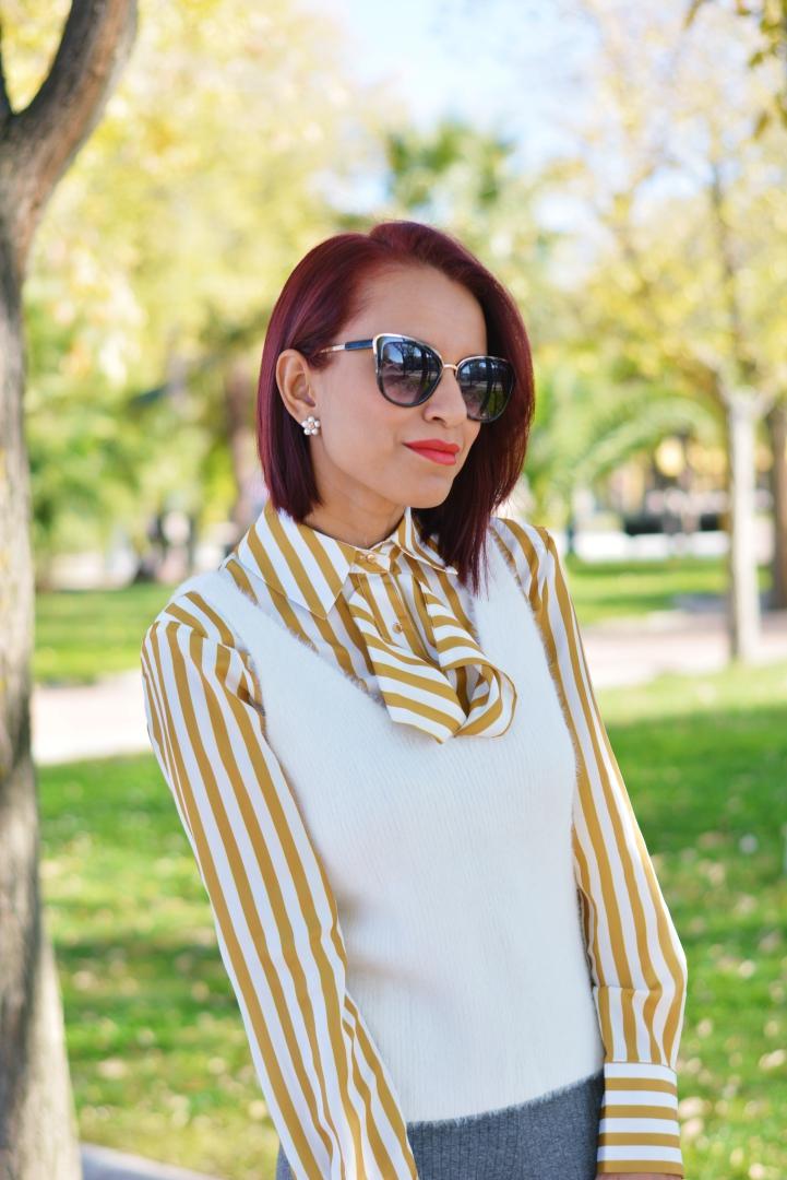 Look de tendencia de rayas