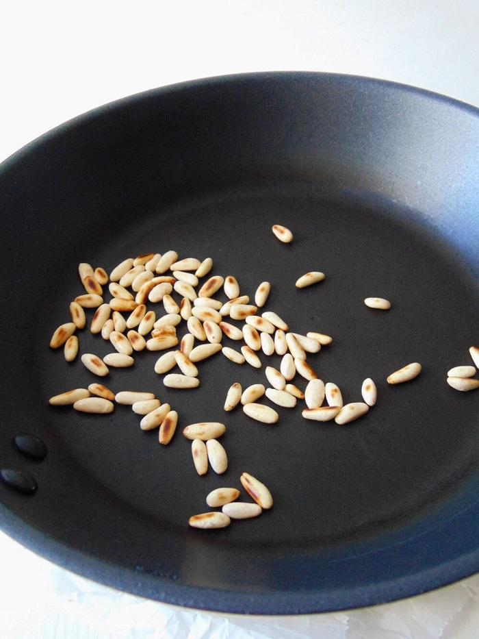 tallarines de calabaza con acelgas y ricotta