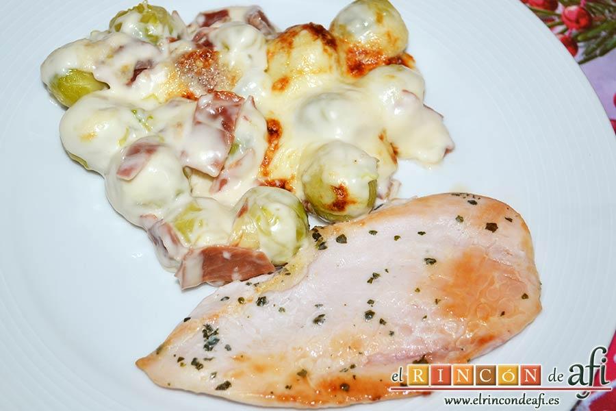 Coles de Bruselas gratinadas, sugerencia de presentación