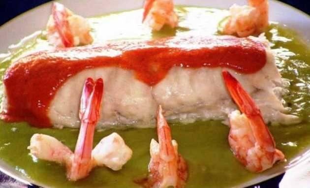 25-recetas-para-navidad-Merluza-dos-salsas