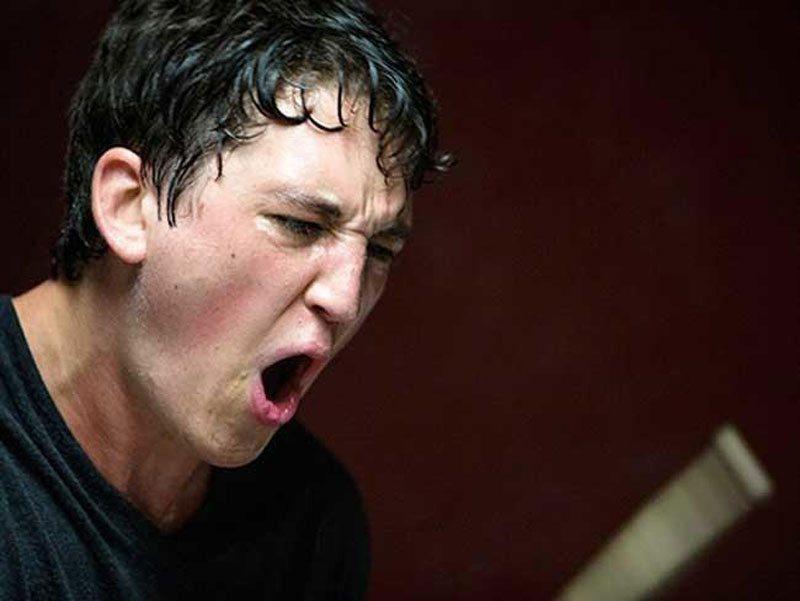 Whiplahs tocando la batería