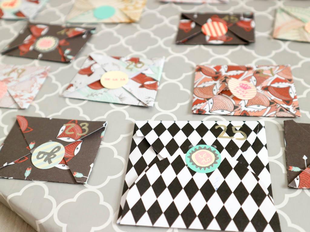 sobre en calendario de adviento