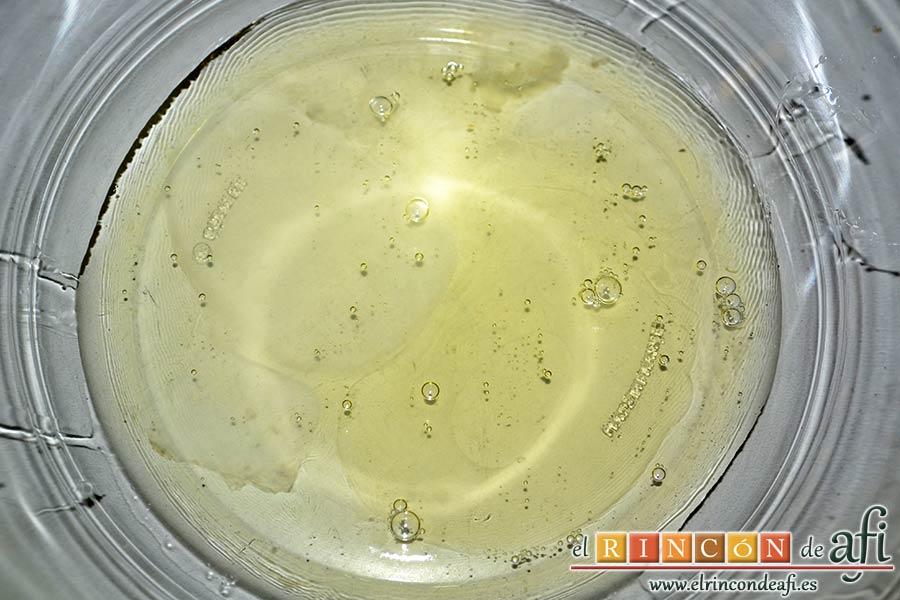 Bizcocho genovés, montar las claras