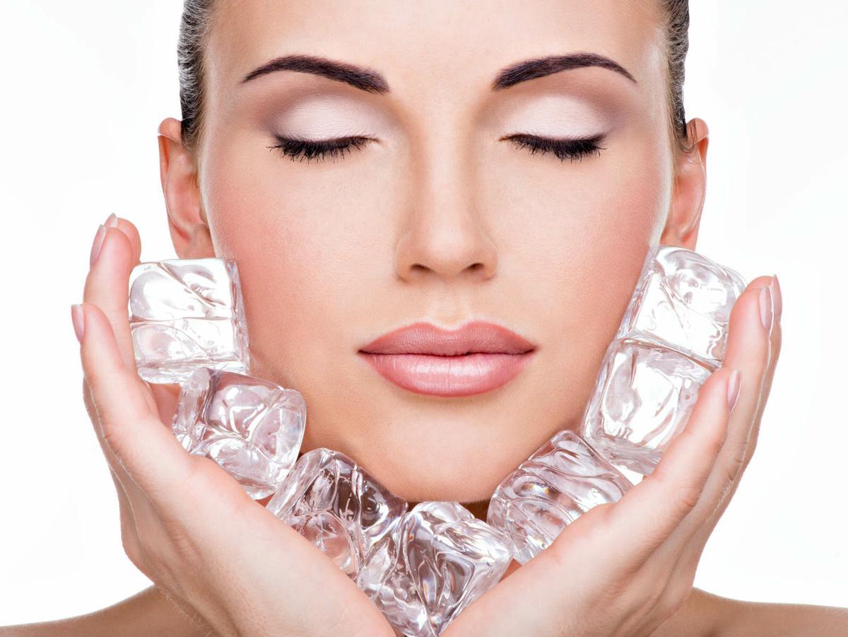 5 Great Benefits of Using Ice for Your Skin