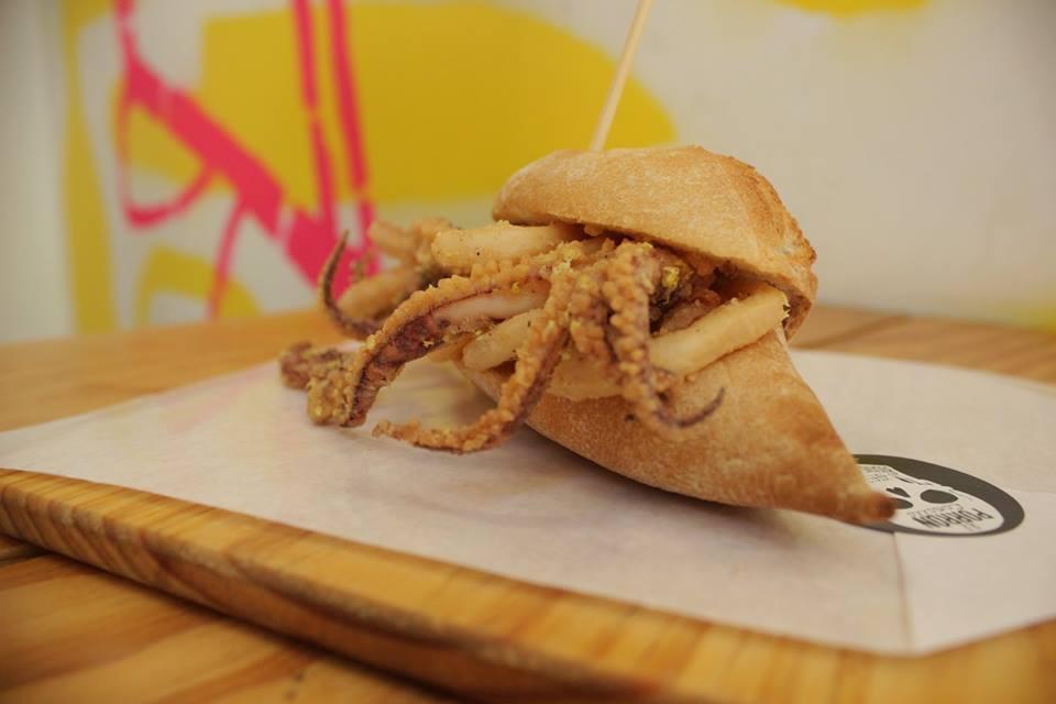 bocadillo calamares porron canalla