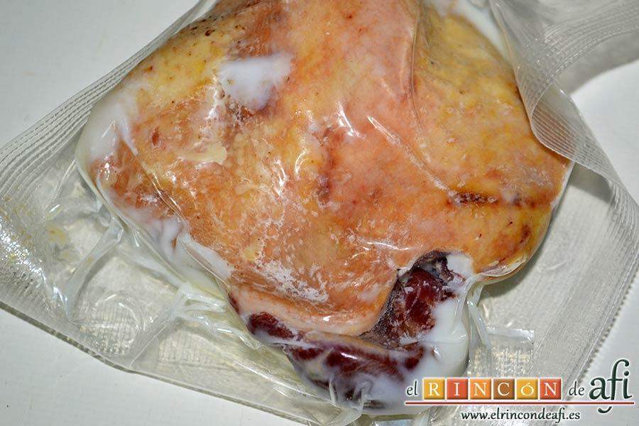 Confit de pato con mermelada de naranja, preparar los muslos de pato