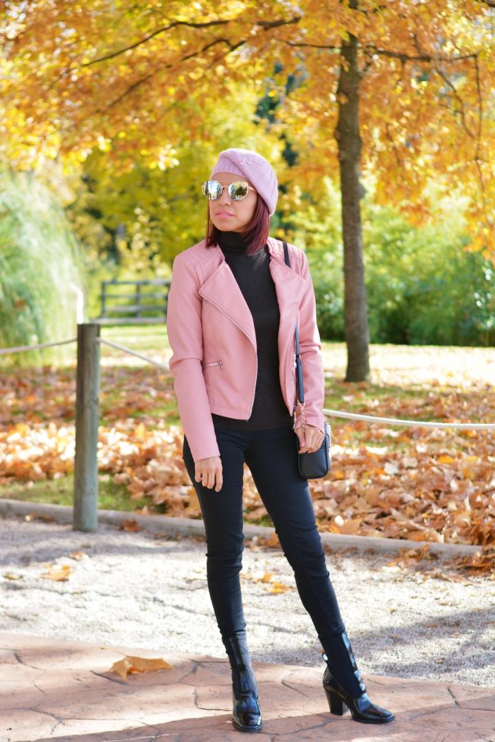 Look en rosa y negro