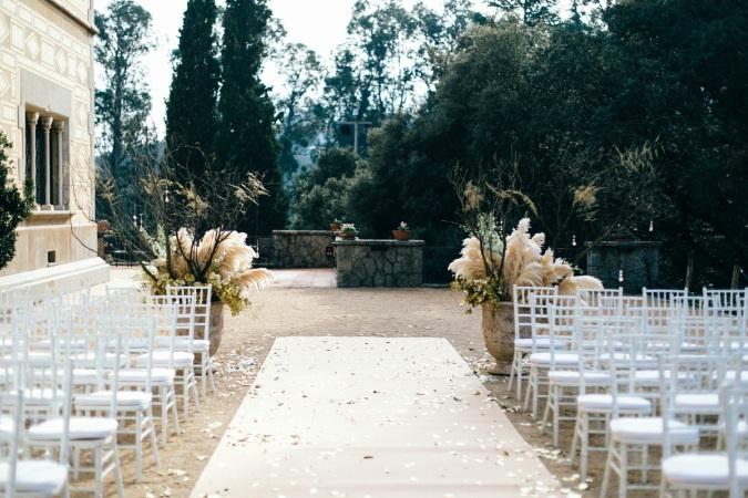 a winter love wedding