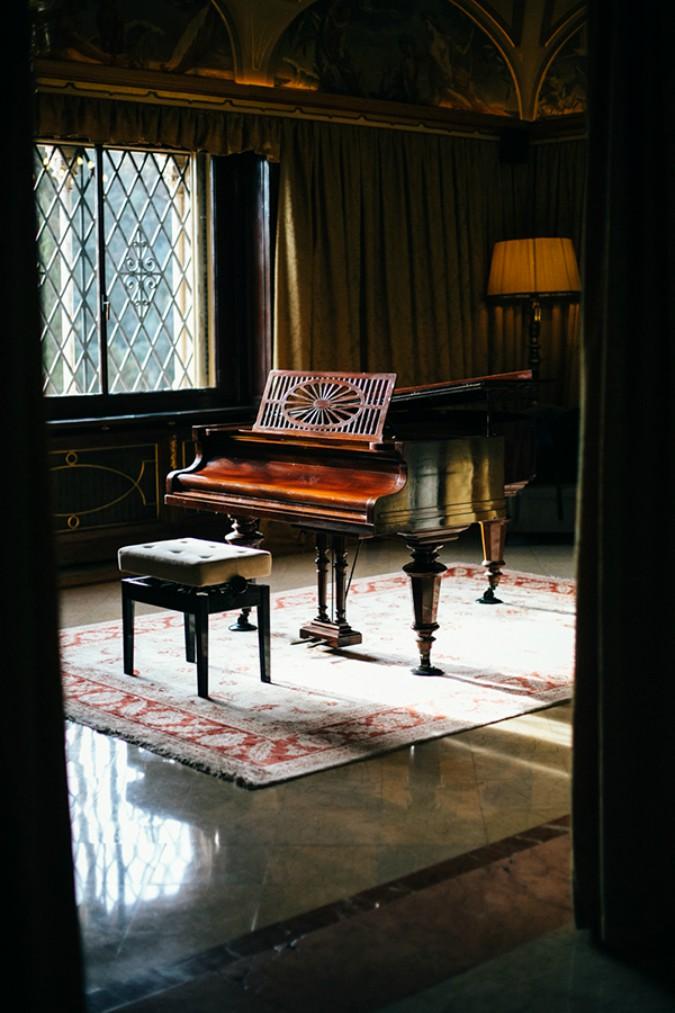 a winter love wedding