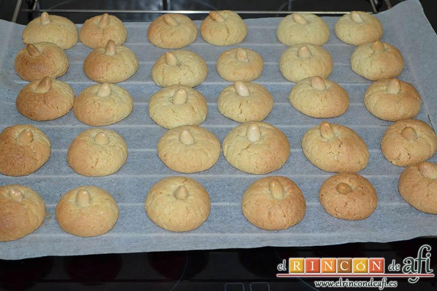 Pastitas de almendra, hornearlas a 160 grados unos 15-20 minutos