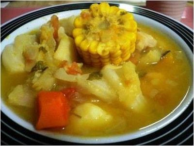 Sancocho colombiano