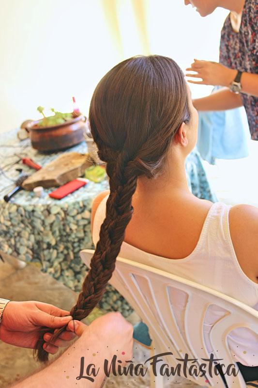 detalle del proceso de peluquería de novia