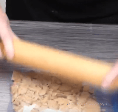 triturar galletas con rodillo cocina