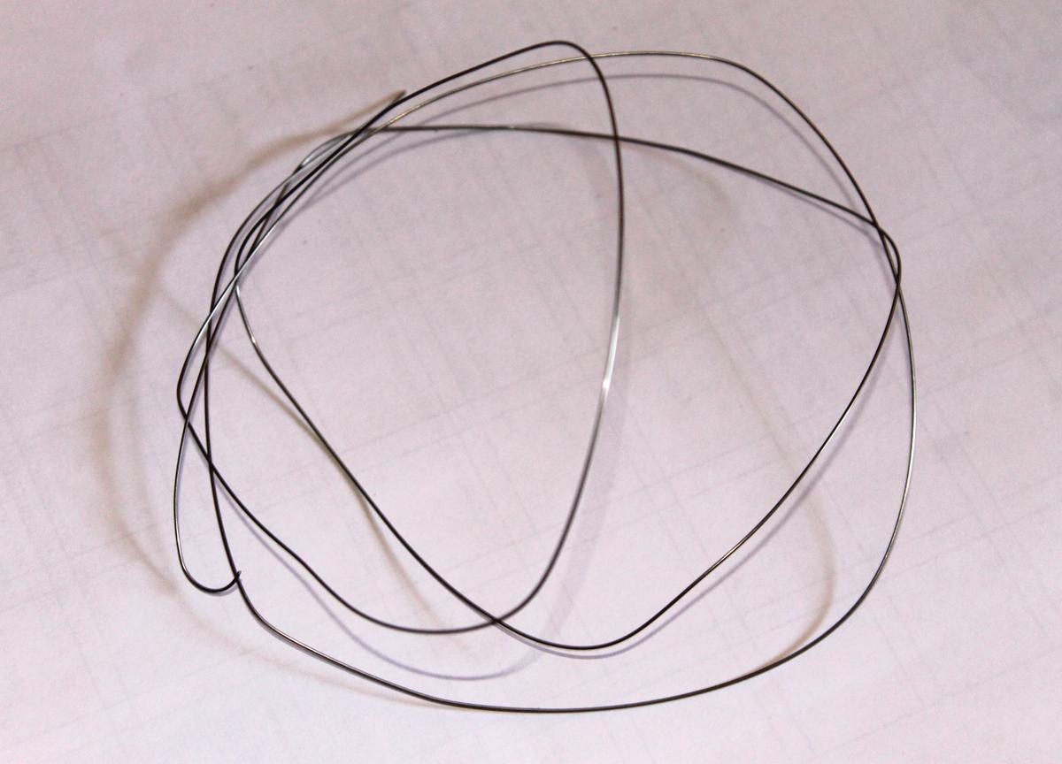 metales y alambres en vitrofusión