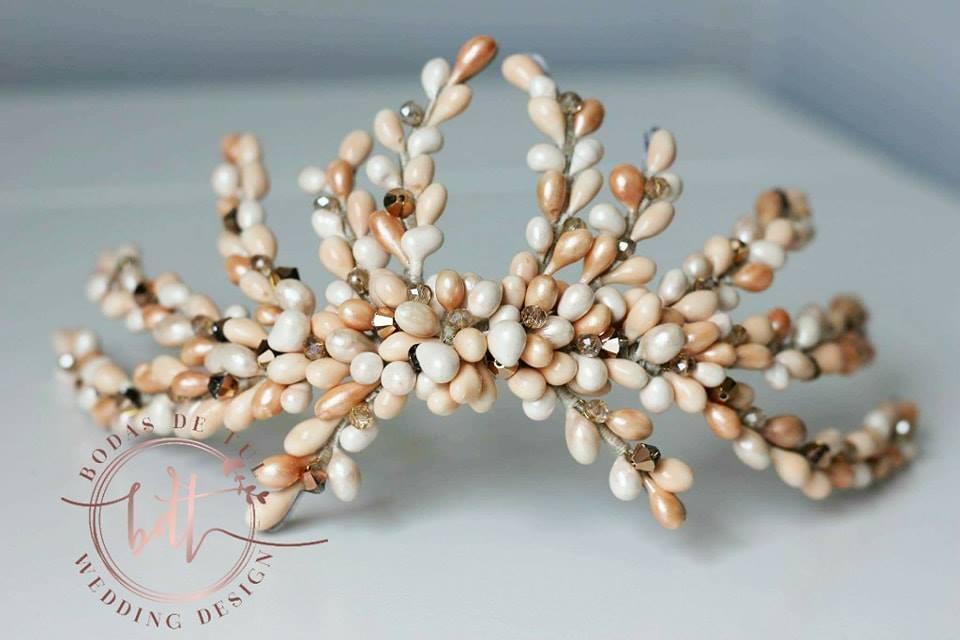 tocado de novia artesanal