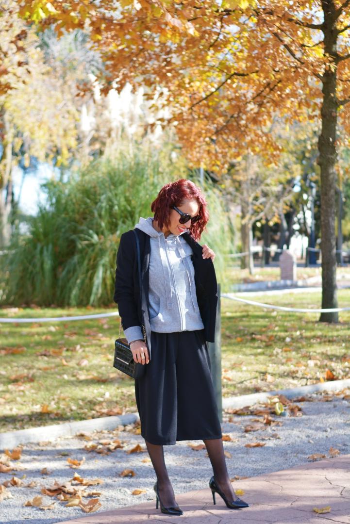 Sudadera en look casual