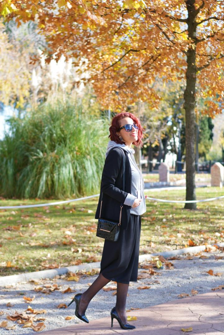 Look con negro y gris