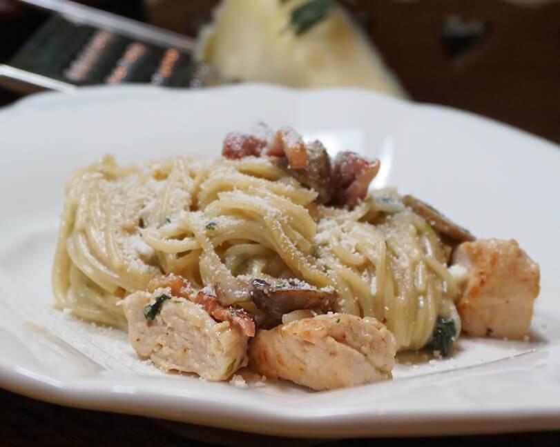 espaguetis a la carbonara
