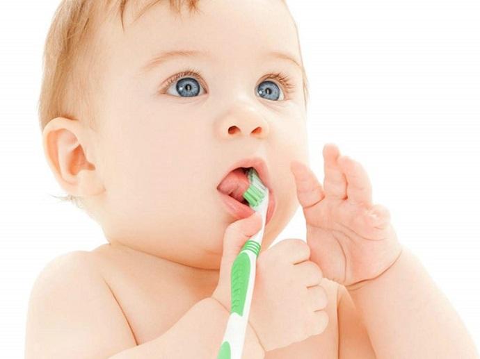 clinica-dental-aviles-centro-dental-innova-caries-dentales-bebe-2