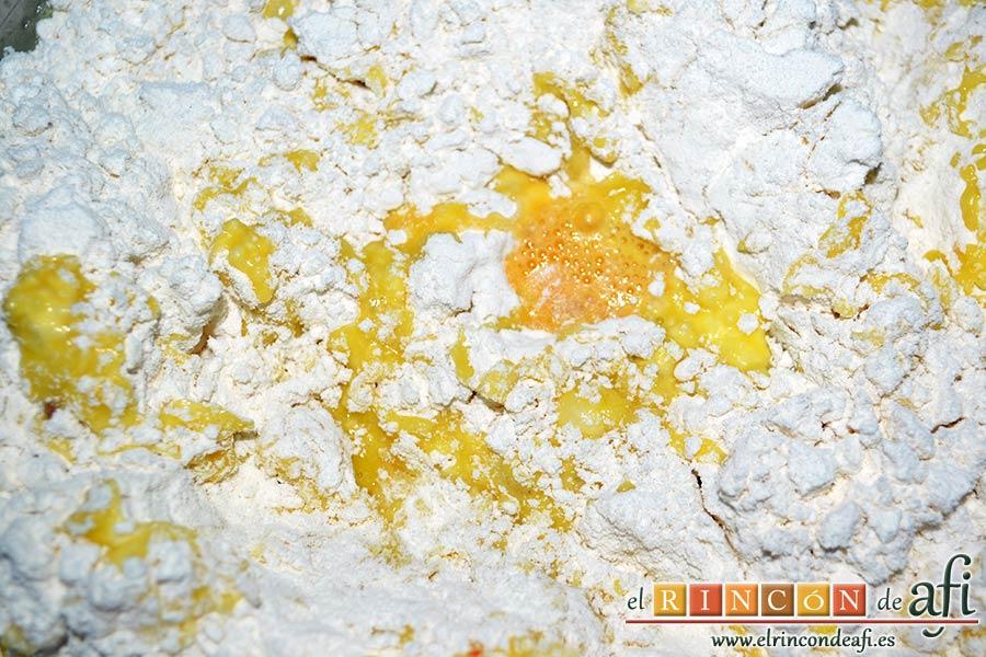 Bollos de Santa Lucía, amasa bien