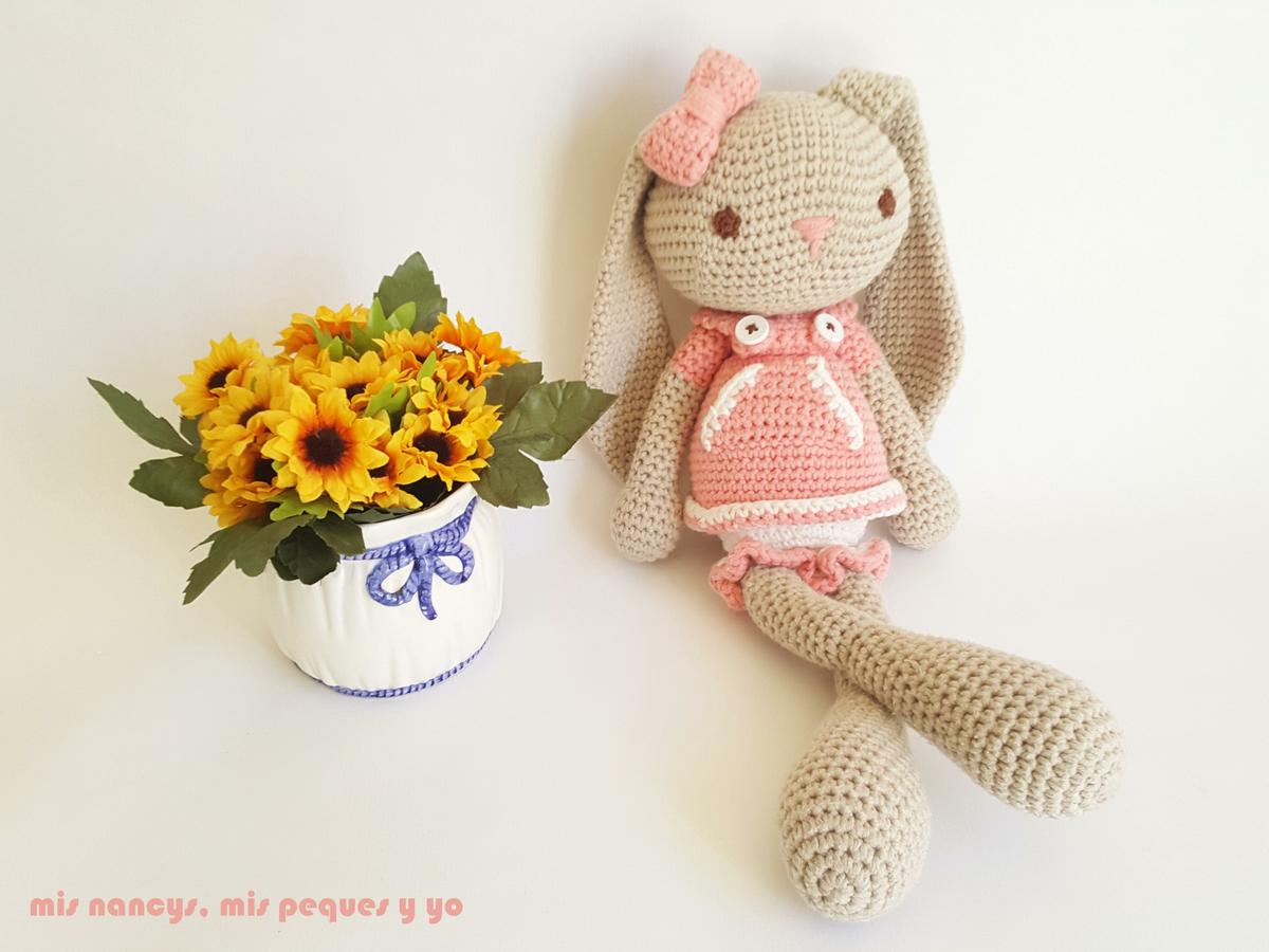 mis nancys, mis peques y yo, pareja de conejitos amigurumis, conejita
