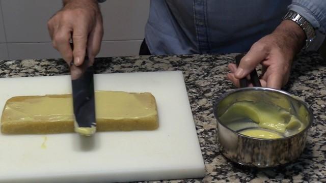 Moldeamos el turrón de Yema