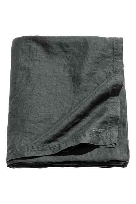 Detalles de última hora en la mesa de navidad