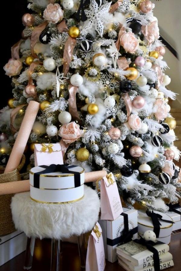 Decoración navideña femenina