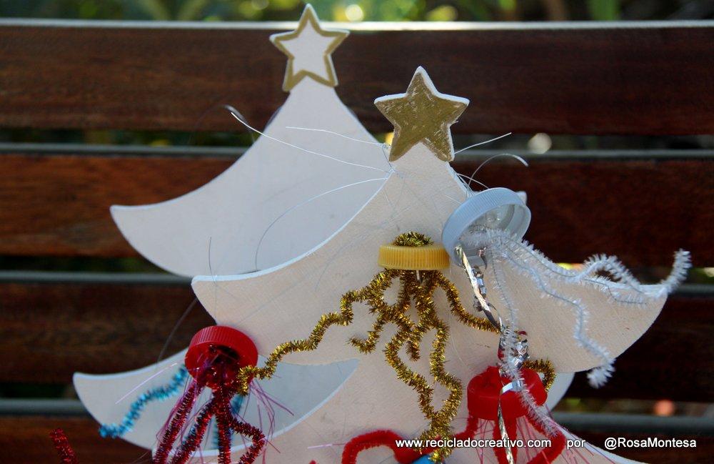 Navidad reciclando tapas de botellas de plástico
