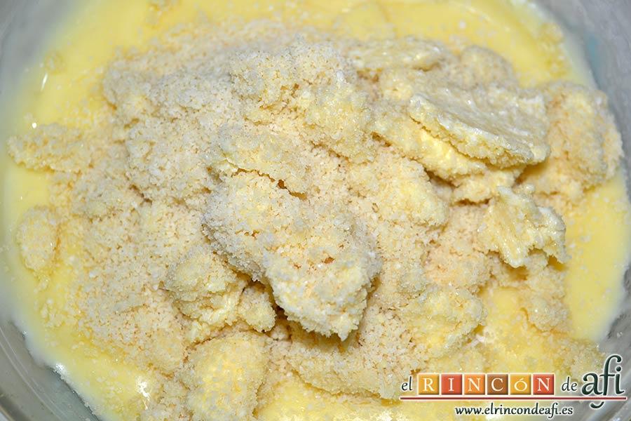 Tarta de crema franchipán con manzanas y almendras, mezclar con las almendras molidas e incorporar a la crema pastelera