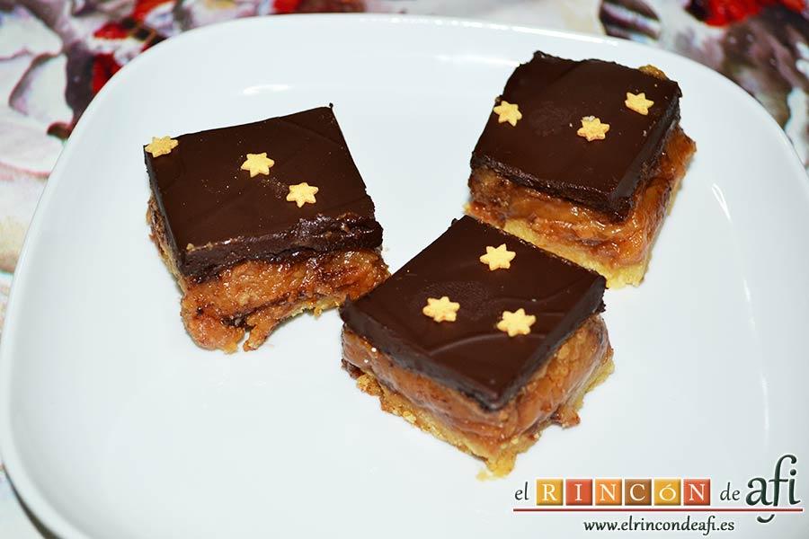 Delicias de Navidad con chocolate y caramelo, sugerencia de presentación