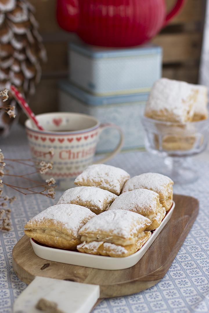 Miguelitos rellenos de crema pastelera express