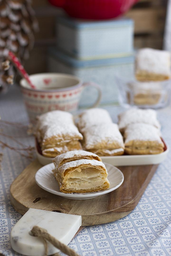 Miguelitos rellenos de crema pastelera express