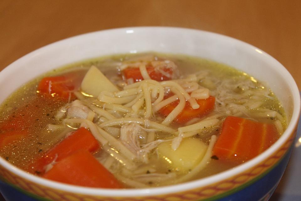 Sopa o Caldo de Pollo