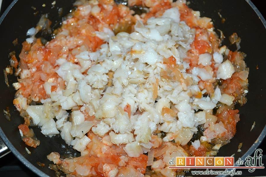 Pastel de bacalao, añadir el bacalao