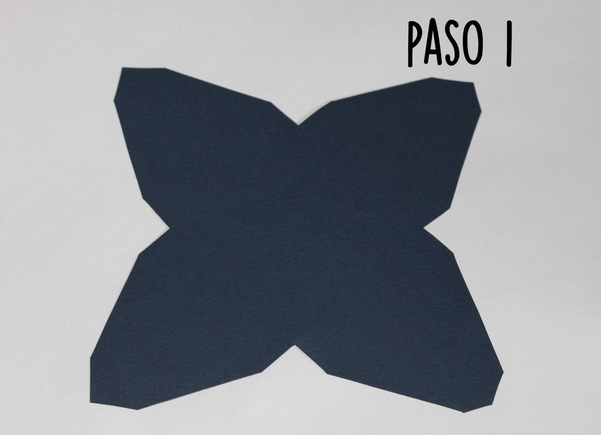 caja de regalo pirámide