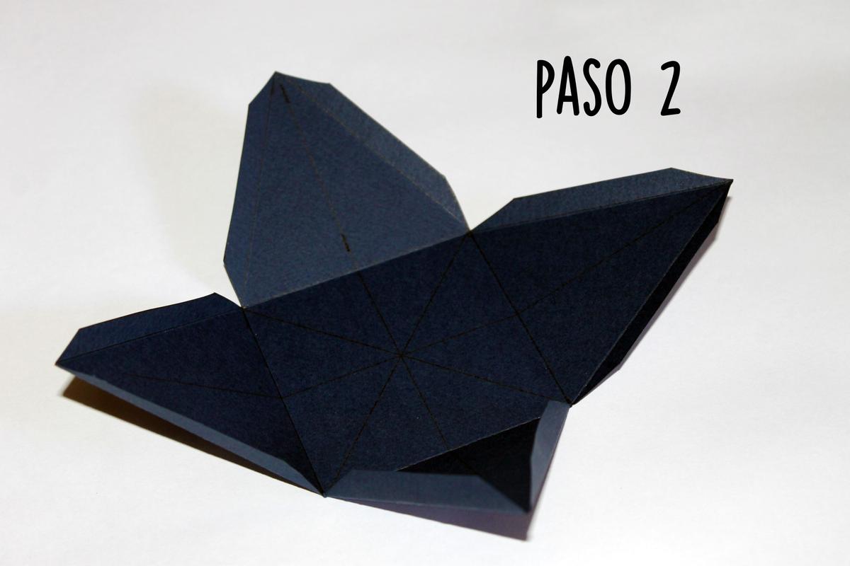 caja de regalo pirámide