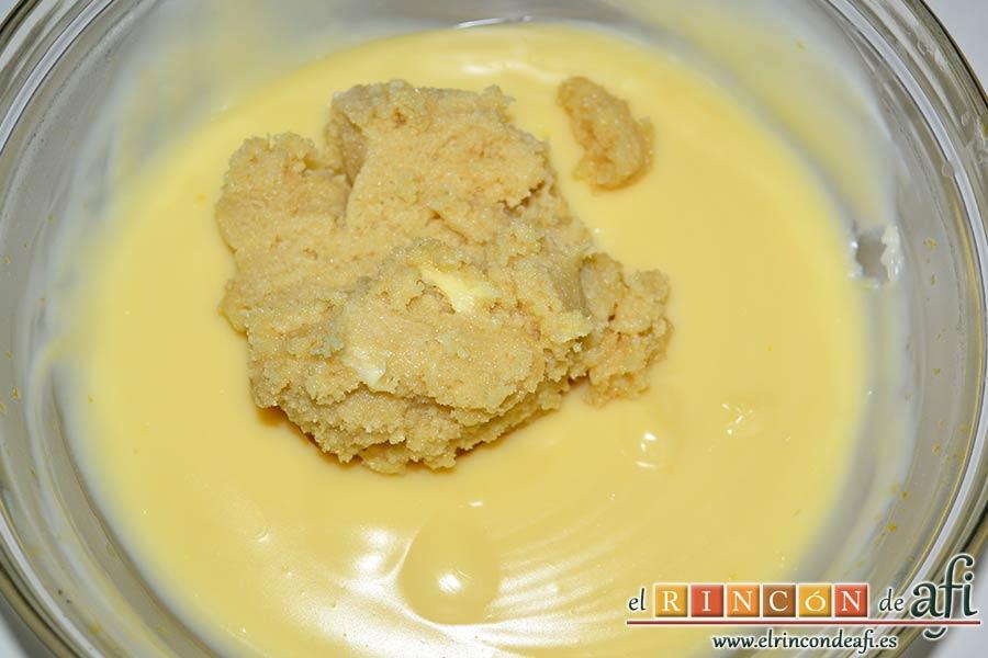 Galettes des Rois, mezclar con la crema pastelera
