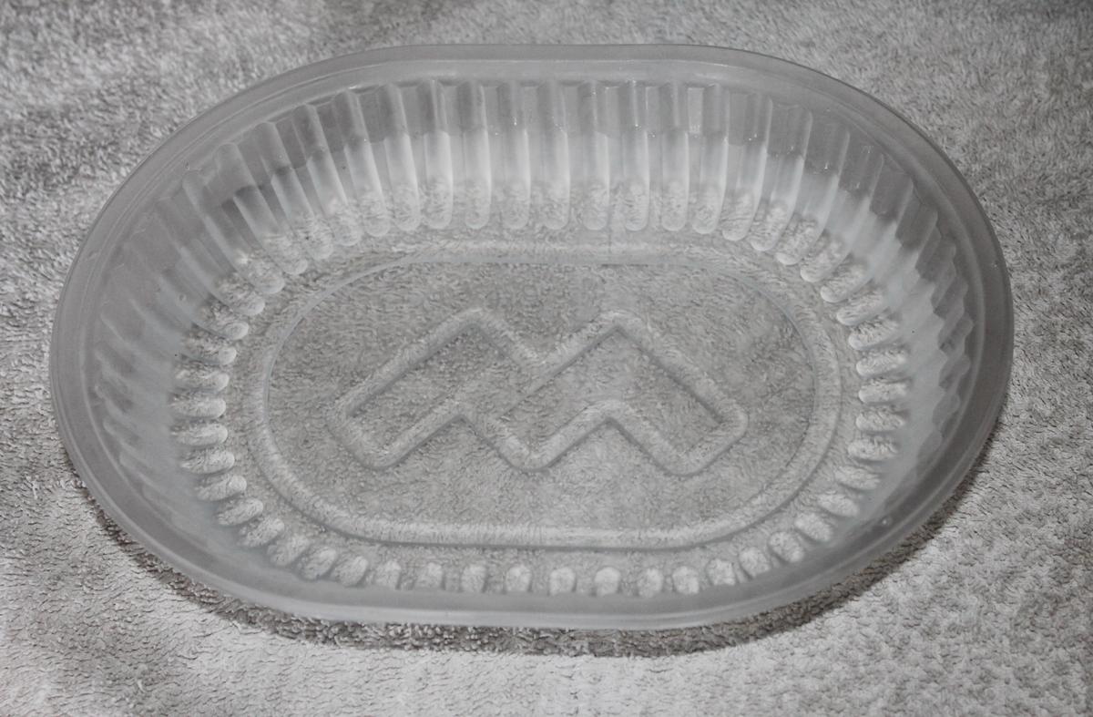 macetas decoradas con esmalte de uñas