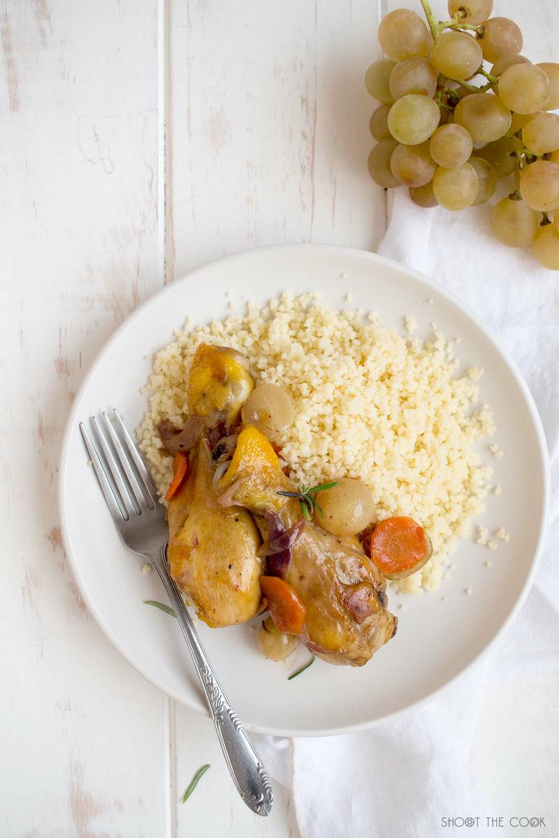 Pollo a la cerveza facil con uvas