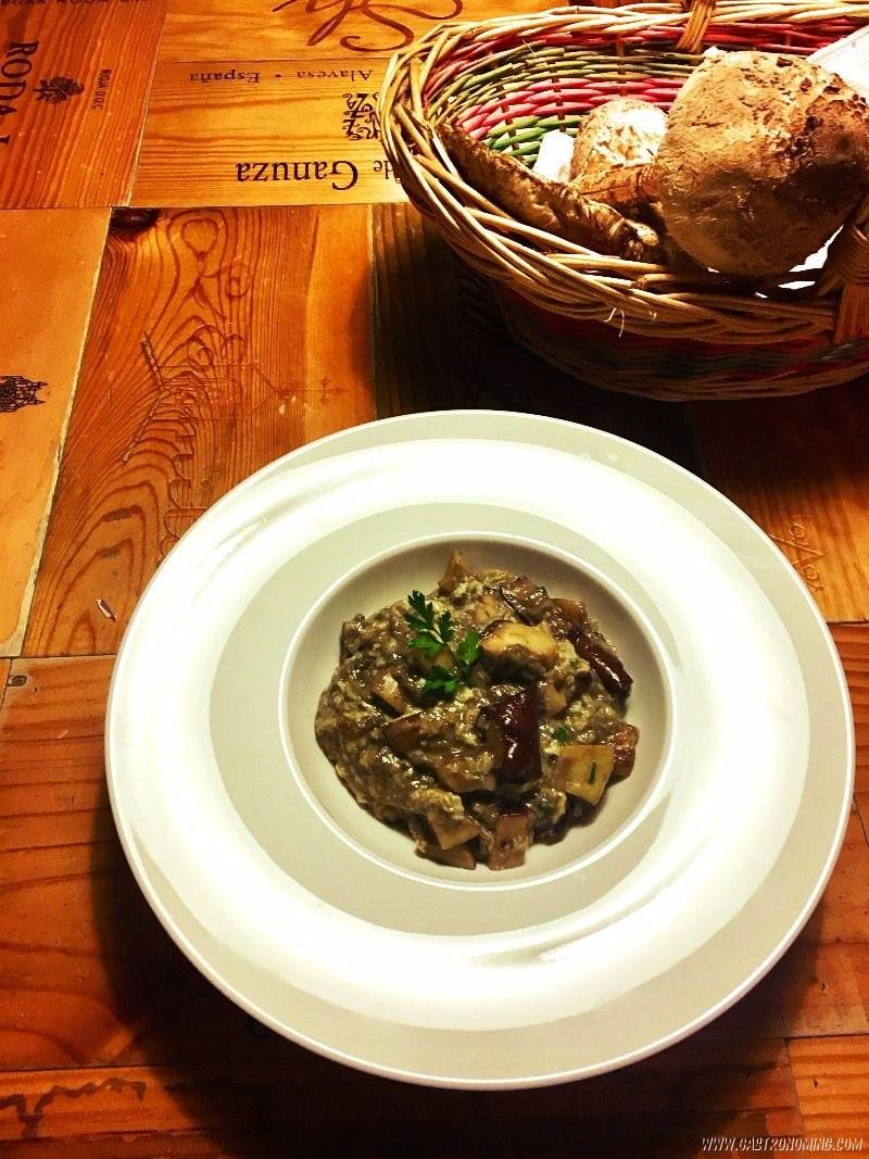 revuelto de boletus edulis