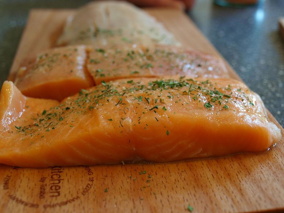 salmon-2326479_960_720