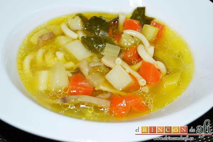 Sopa de verduras, sugerencia de presentación