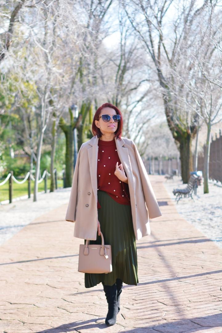 Look con jersey de perlas