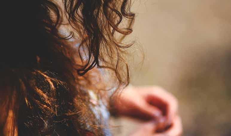 Remedios caseros para el cabello rizado - Trucos de belleza caseros