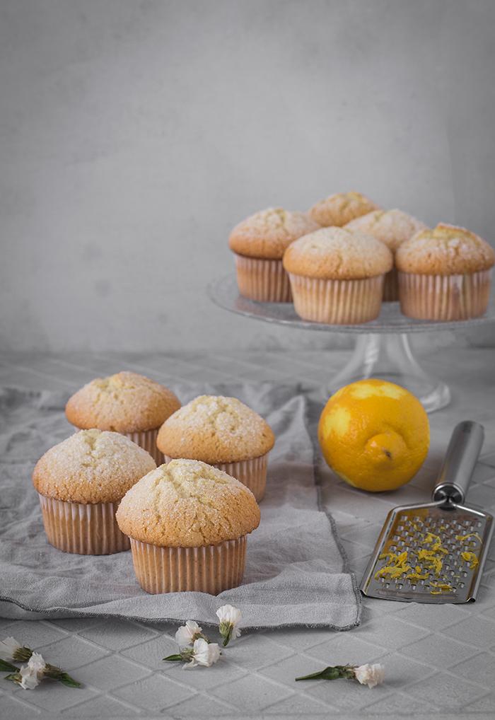 magdalenas de pueblo, ralladura de limón